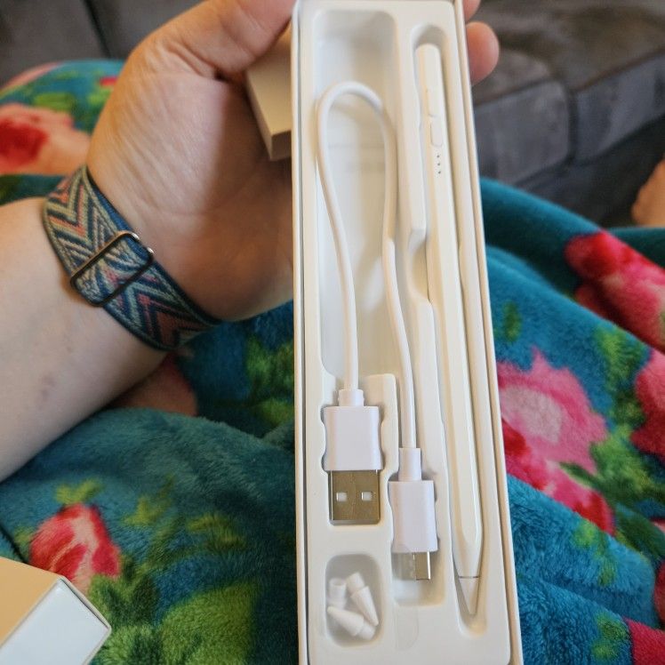 Stylus Pen for iPad (2018-2025) with Fast Charging & Palm Rejection