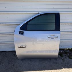 2019-2025 Chevy Silverado 1500 left front driver side door