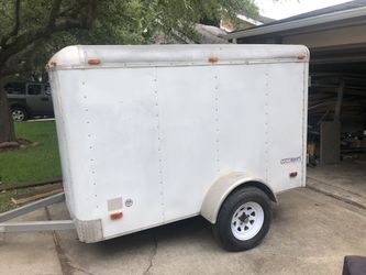 Enclosed trailer 8x5ft