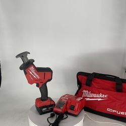 Milwaukee M18 FUEL 18V Lithium-Ion Brushless Cordless HACKZALL Reciprocating Saw Kit W/(1) 5.0Ah Batteries, Charger & Tool Bag