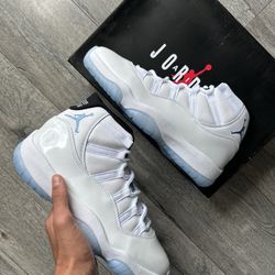 Jordan 11 Retro Legend Blue (2024)