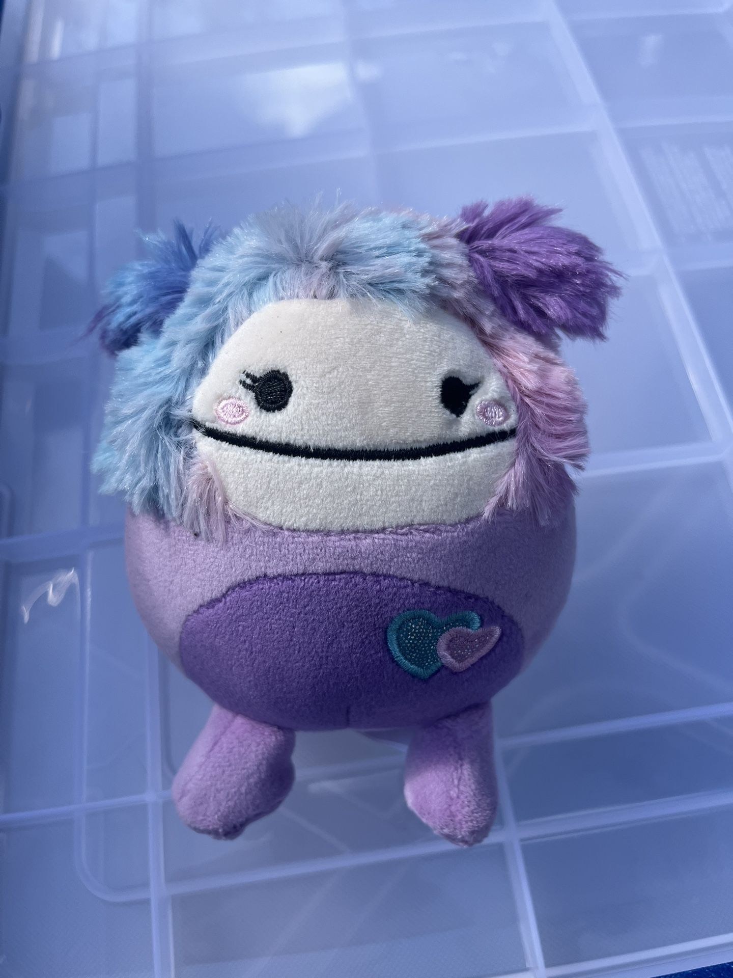 NWT Squishmallow 4.5” EDEN The Purple Bigfoot Valentines Hearts Pink Blue Hair