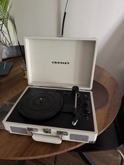 Crosley Cruiser Plus Bluetooth Record Player