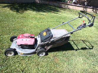 Honda HR215 Mower