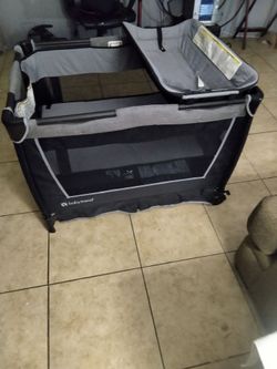 $100 Baby Trend crib