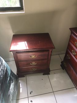 Bedroom set