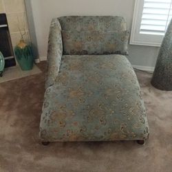 Chaise Lounge