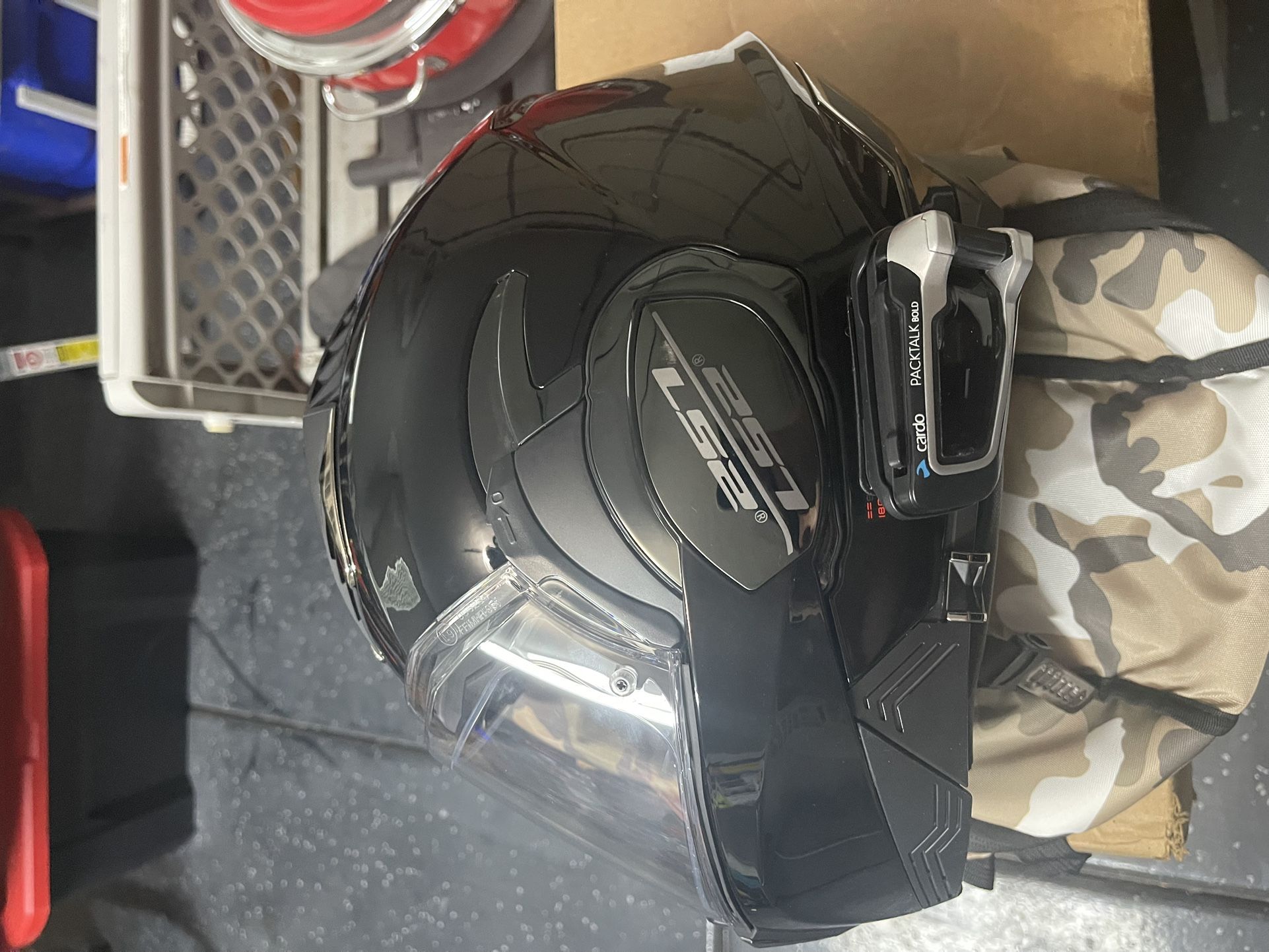 Valiant LS2 Modular Motorcycle Helmet