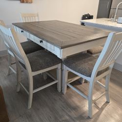 Ashley Dining Room Set 