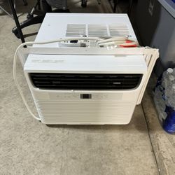 Frigidaire 12,000 BTU Window A/C
