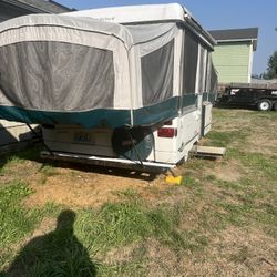 2005 Coleman Tent Trailer 