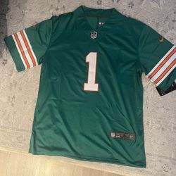 Tua Dolphins jersey Size Medium