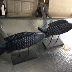 Beautiful Cute Metal Two Fish Table Model