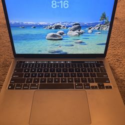 Best deal! 2020 Macbook M1 pro 256 gb w/ Final cut, Davinci and Logic