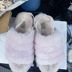 UGG slippers 