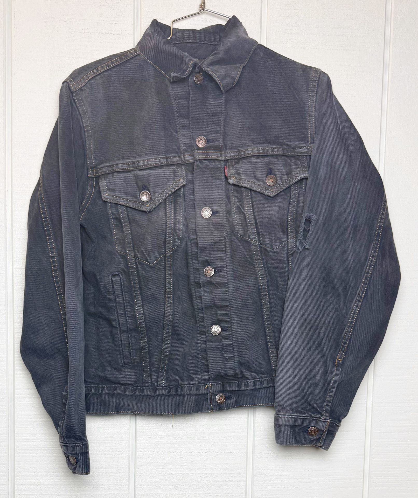 Vintage Levi's 70503 Type III Washed Black Denim Trucker Jacket sz S (17.5”x23”)