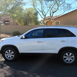 2013 KIA SORENTO LX AWD $$$ 