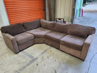 4-piece Sectional Couch FREE DELIVERY