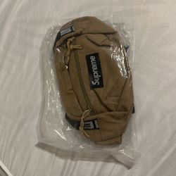 Supreme cross body/hip bag