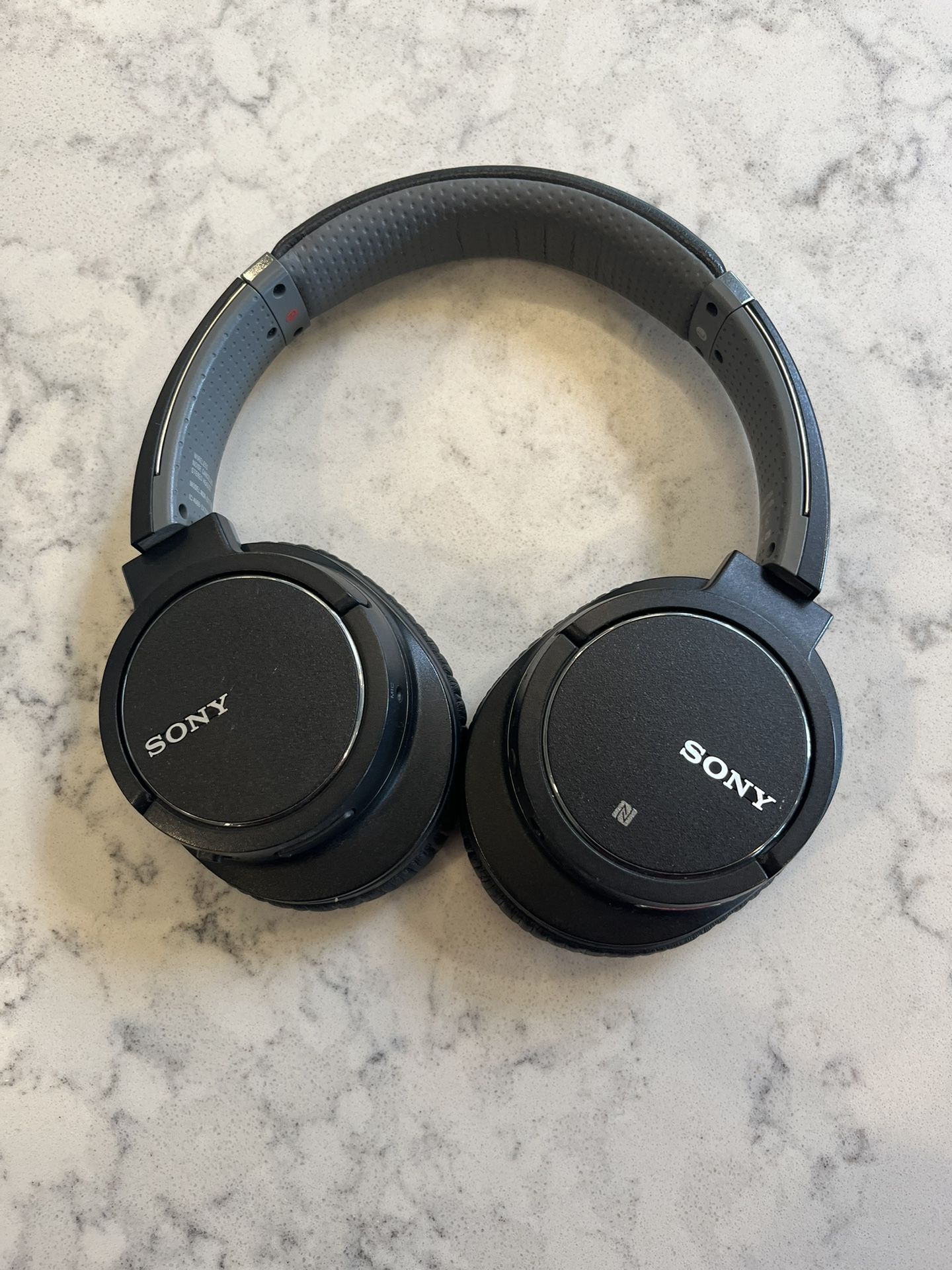 Sony MDR-ZX780DC Bluetooth and Noise Canceling Wireless Headphones /Headset
