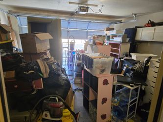 SAT 5/30 - SUN 5/31 JOINT YARD SALE & HOUSEPLANT SALE - 2 HOUSEHOLDS