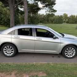 2011 Chrysler 200