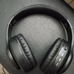 Stgaubron Wireless Headphones.