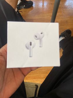 Apple AirPods Pro in Box