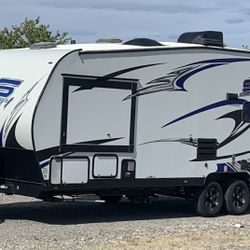 25ft 2018 Sandsport Toy Hauler 