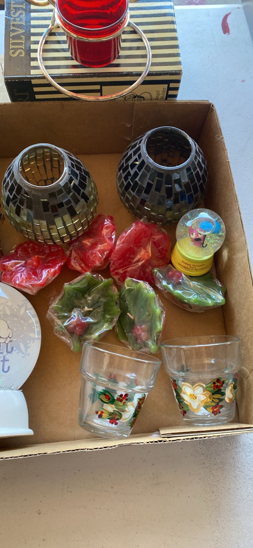 19 Pieces, candleholders, Home Decor, Etc. See List Below.  all included