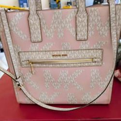 Michael Kors Large Quinn Signature Tote