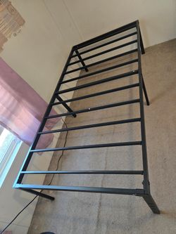 TWIN XL BED FRAME & MATTRESS
