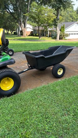 Lawn tractor cart