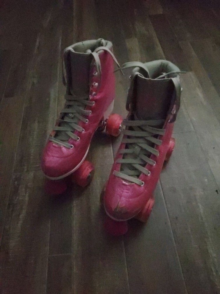 Size 7 Skates