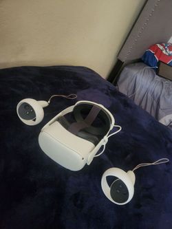 Vr oculus quest 2 (looking to trade for a xbox)