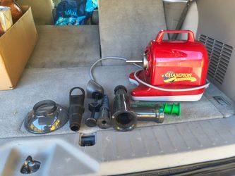 Like New Champion masticating juicer