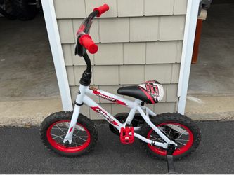 Kids Bike with Training Wheels – 12” Huffy – Great Condition