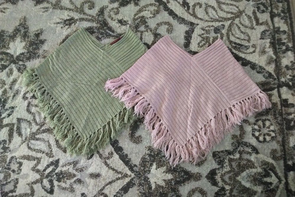 2 Knitted Shawls 