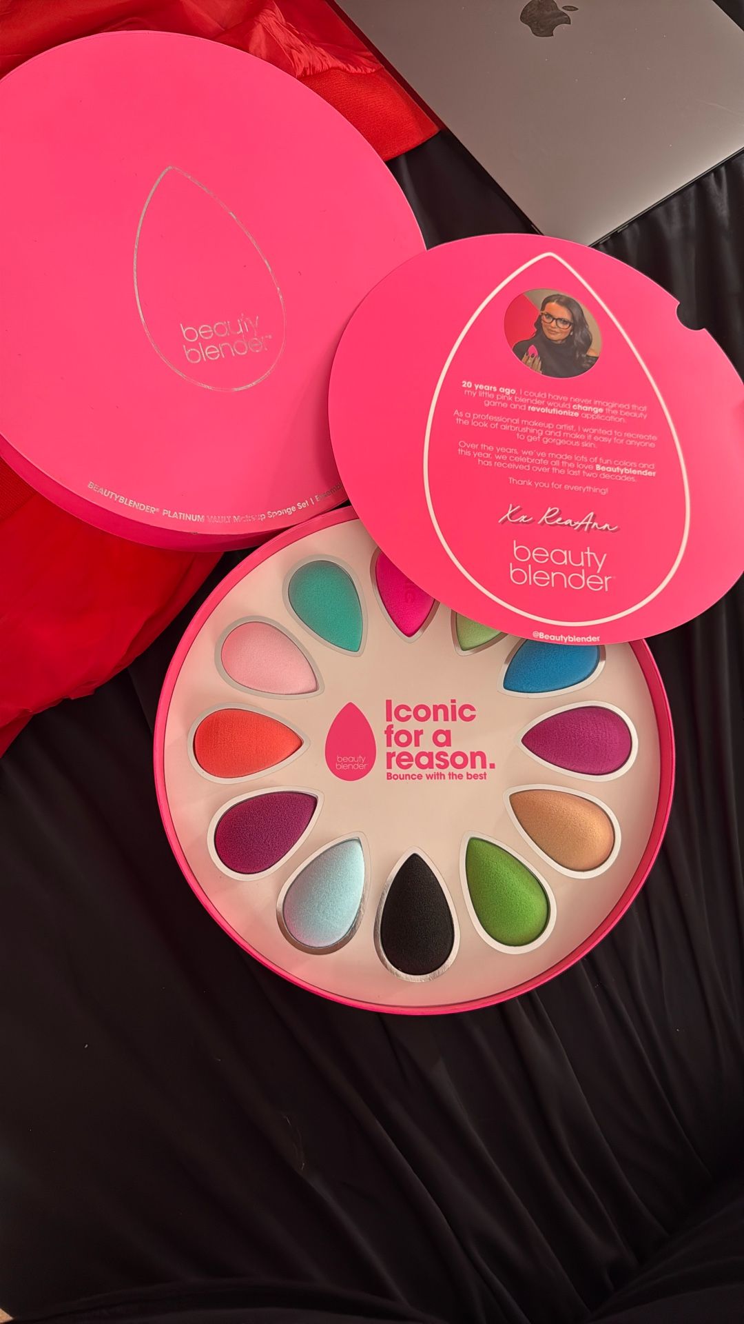 Beauty blender Pr box