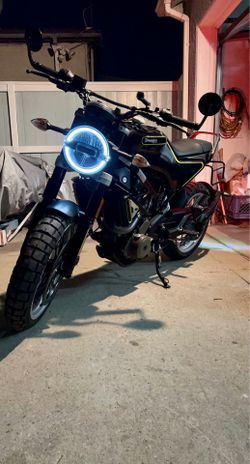 2019 svartpilen 401
