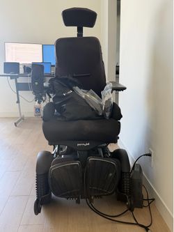 Permobil F3 Corpus Power Wheelchair (2019) – Serviced & New Battery!