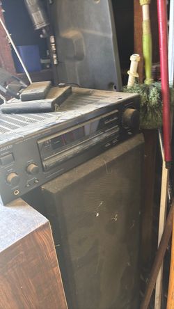 Receiver and speaker speakers