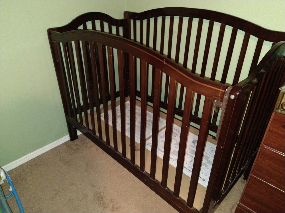 Lov Millennium Crib & Bed