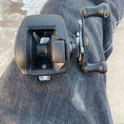 Shimano Fishing Reel 