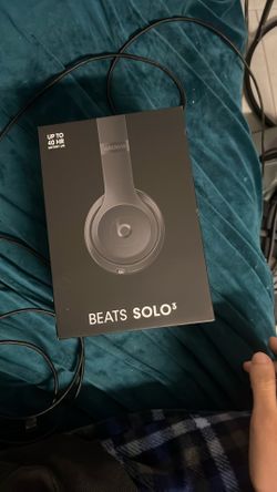 Beats Solo3 Wireless Bluetooth Headphones
