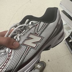 New Balance Size 11