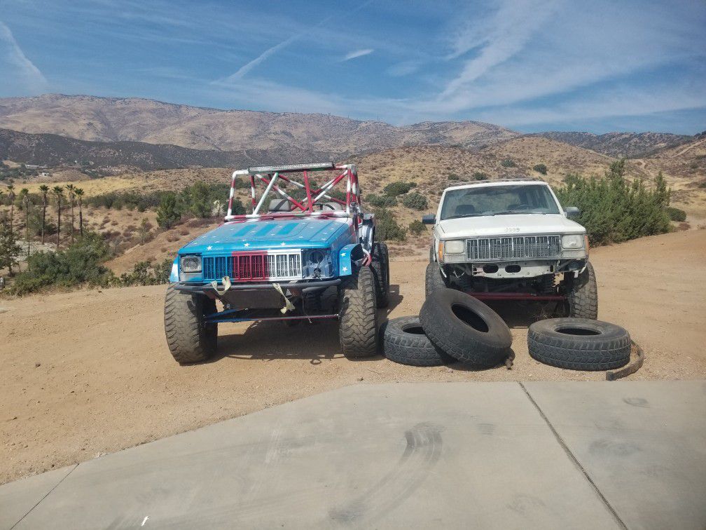 Jeep cherokee xj 4x4 crawler