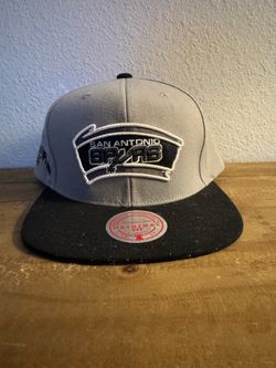 San Antonio Spurs NBA cap
