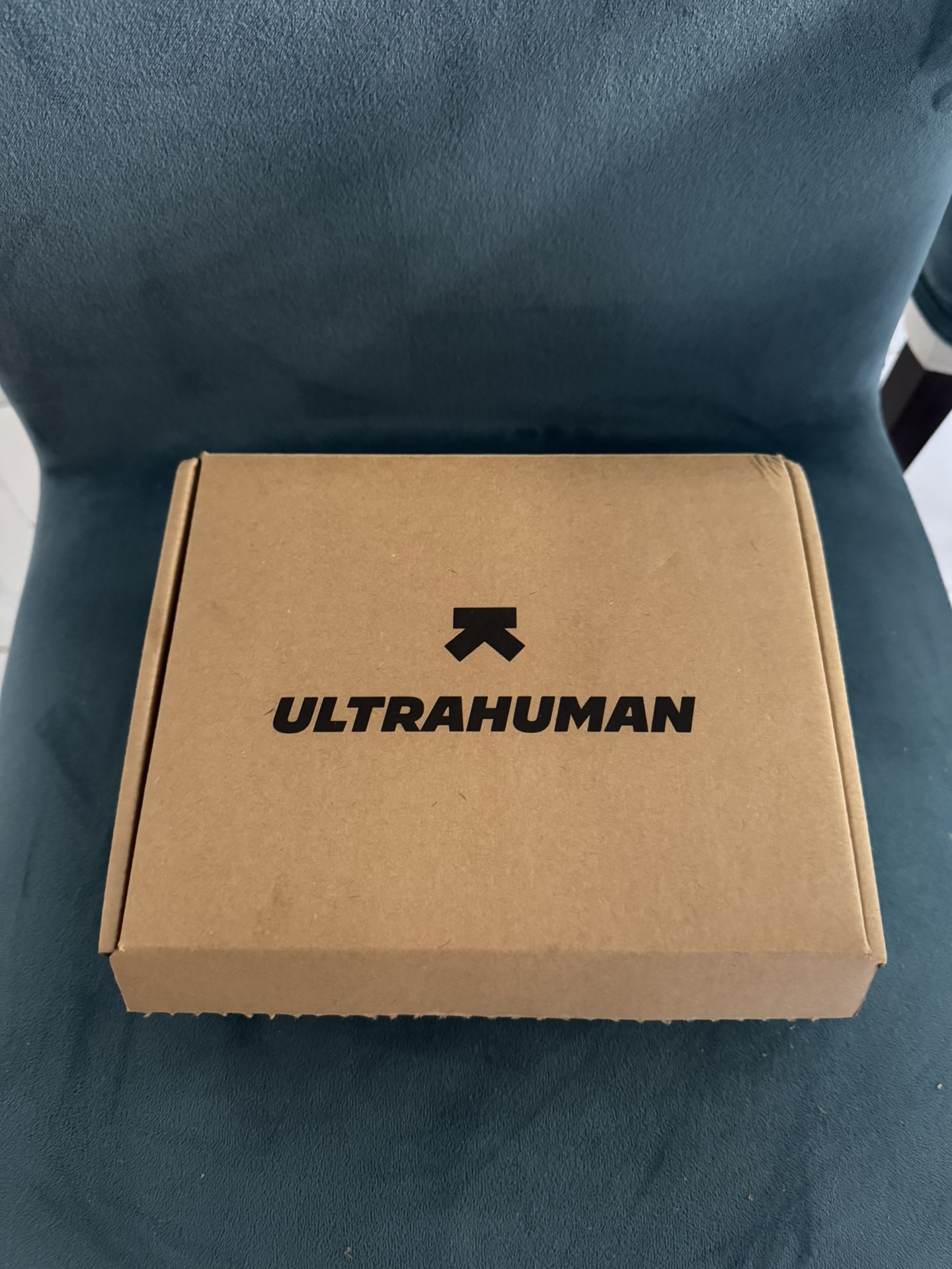 Brand new Ultrahuman rings size 7 black and size 9 gold 