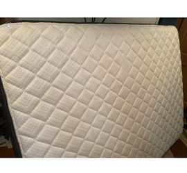 Queen Stearns and Foster Luxe Extra Firm Mattress 